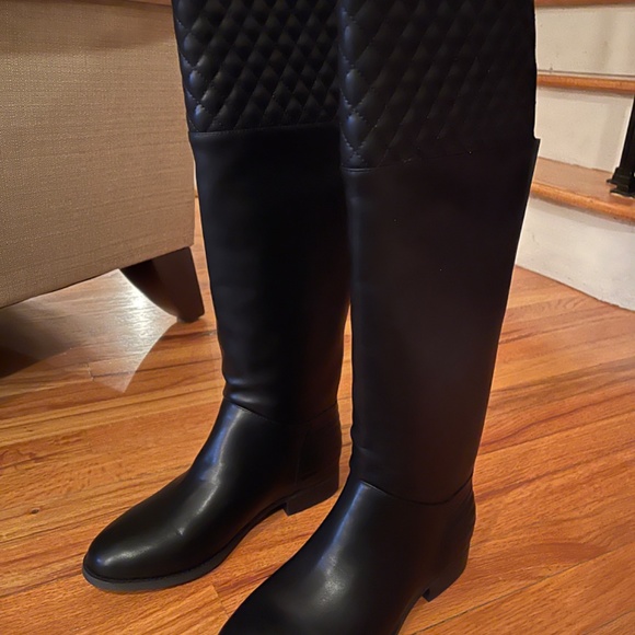 Black Boots - Picture 2 of 5